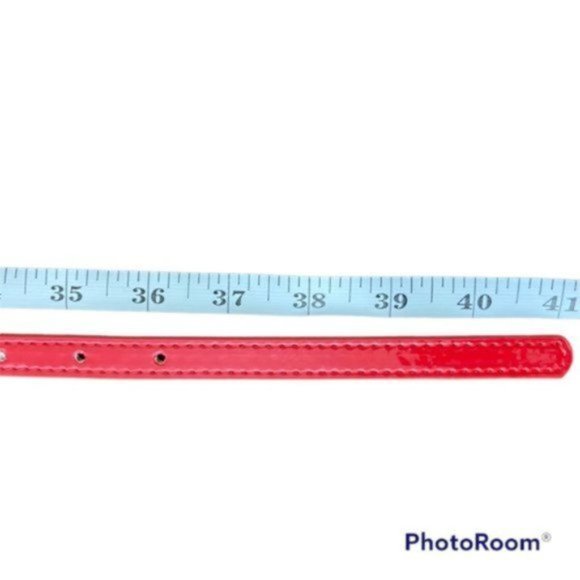 Forever 21 Women’s Skinny Red Belt. Size S/M - Picture 6 of 6